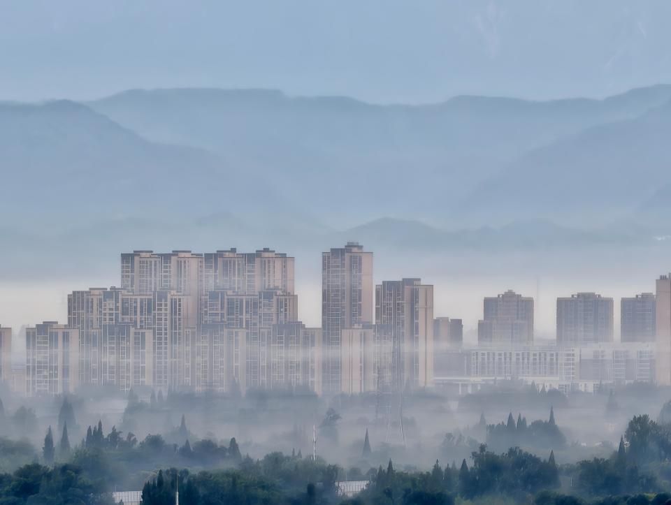 正如火如荼 正如火如荼