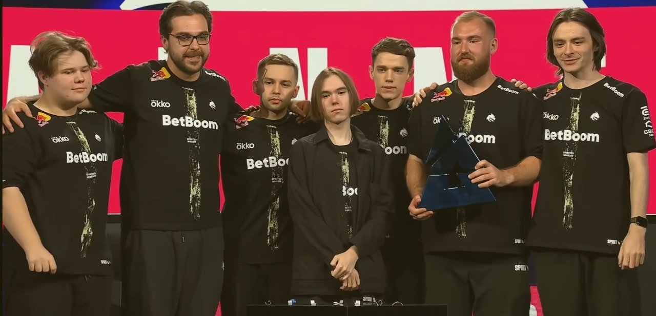 首先恭喜绿 首先恭喜绿