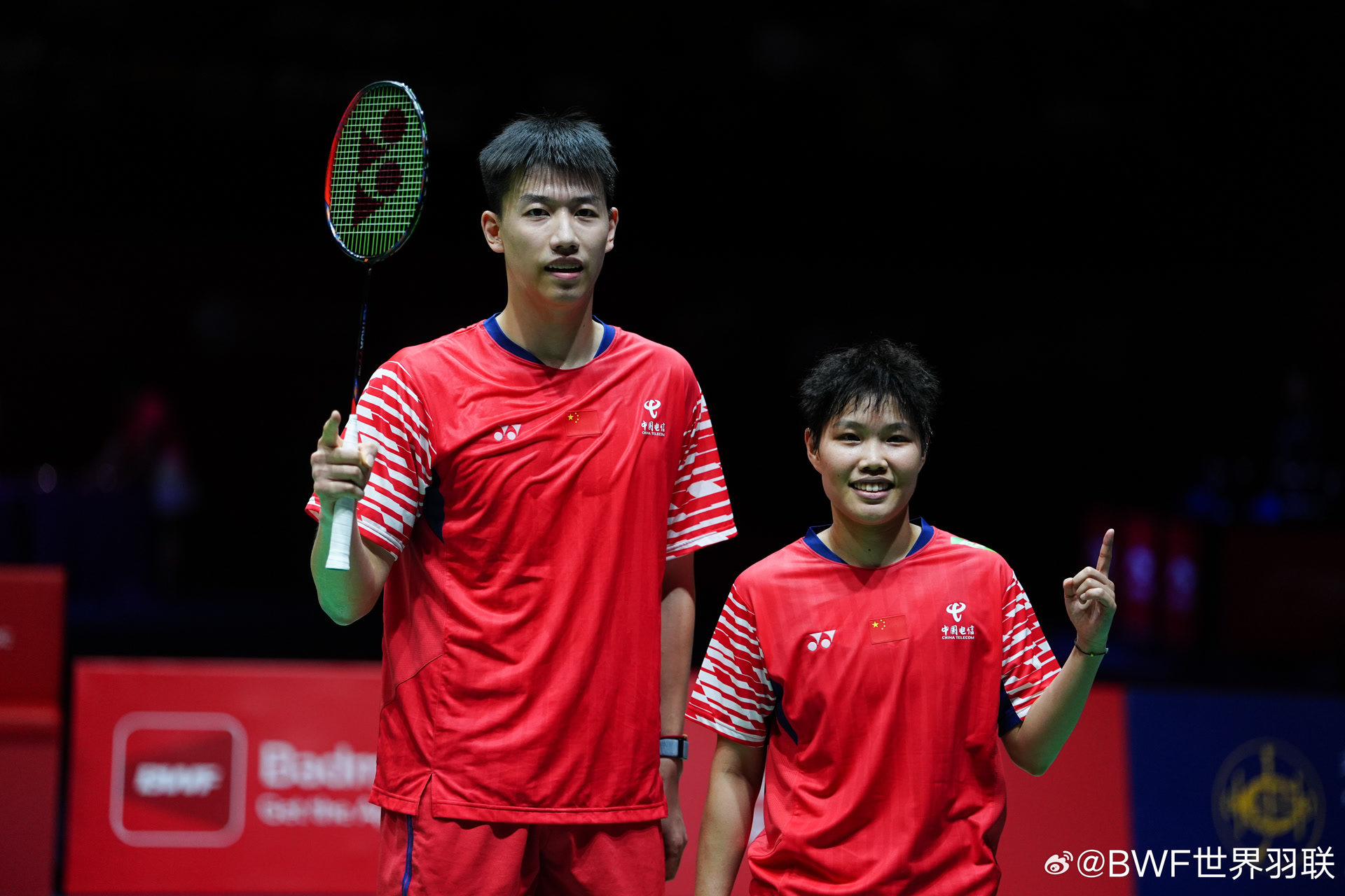 日的半决赛, 而在